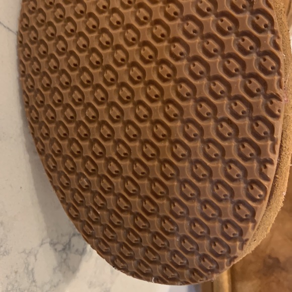 LL Bean item 297183 booties sz 6 chestnut color Australian sheepskin lined - Picture 8 of 13